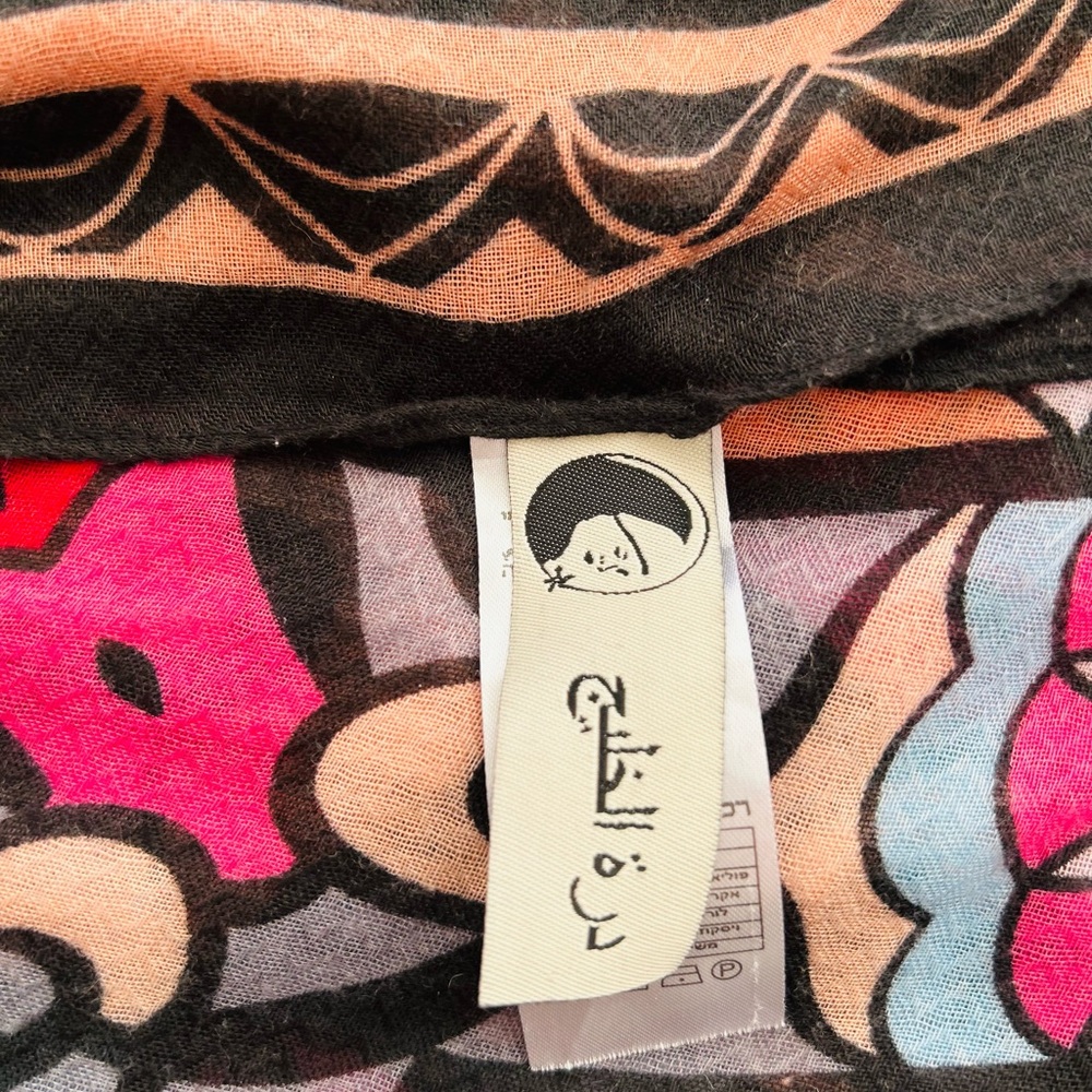 Colorful Geometric Pattern Scarf - Picture 7 of 8